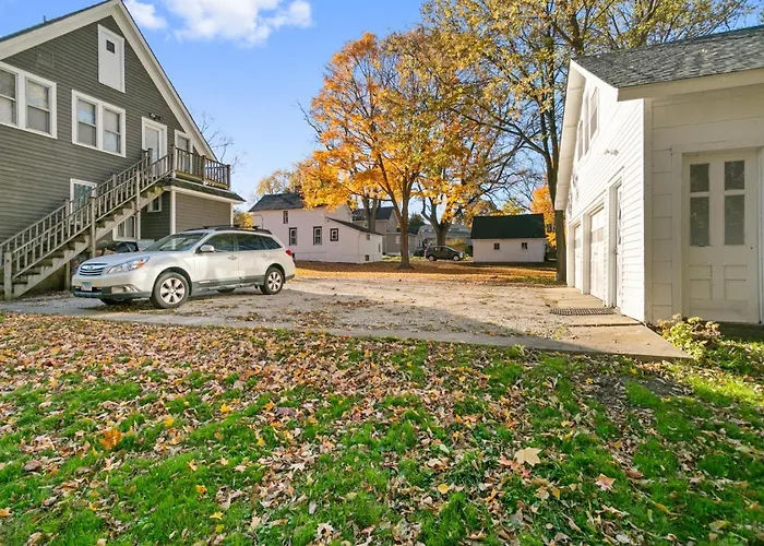 Apartamento Charming 2 Bedroom Steps To Downtown Near Naval Base Libertyville