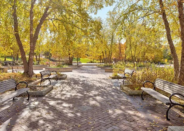 Charming 2 Bedroom Steps To Downtown Near Naval Base Apartamento Libertyville